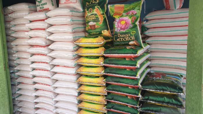 Jelang Hari Raya Iduladha, Harga Beras Turun hingga Rp3.000 per Sak
