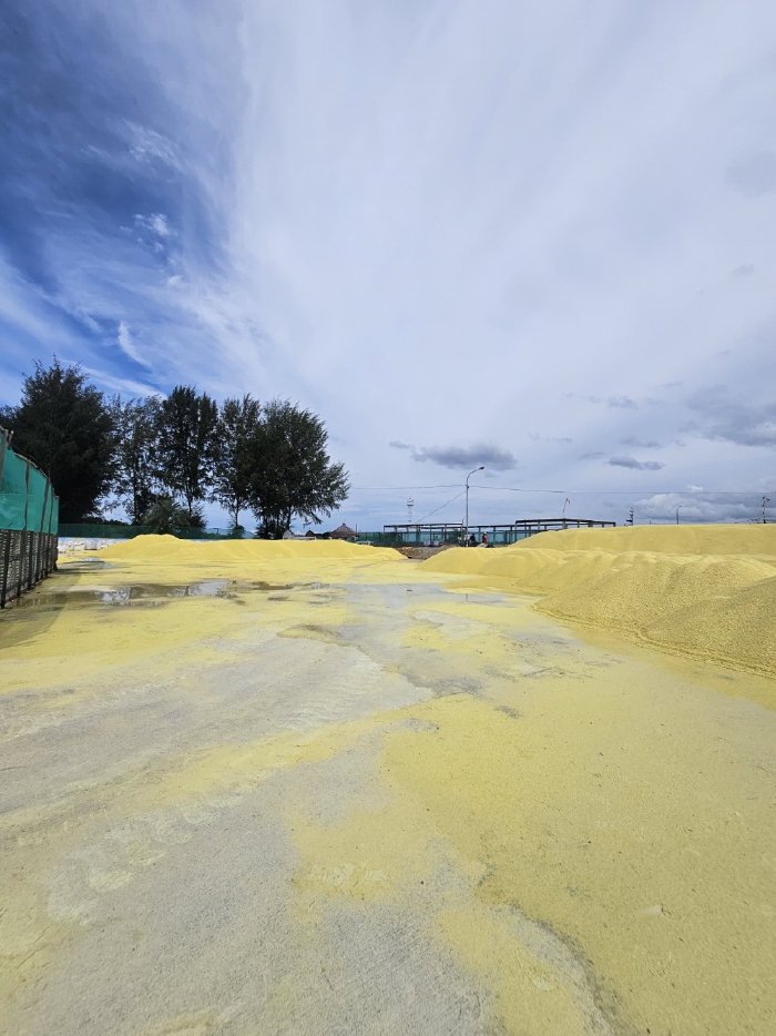 PT. PEMA Kapalkan 4.000 Ton Sulfur dari Aceh ke Sulawesi Selatan